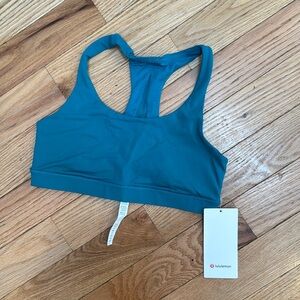 Lululemon Invigorate Bra NWT